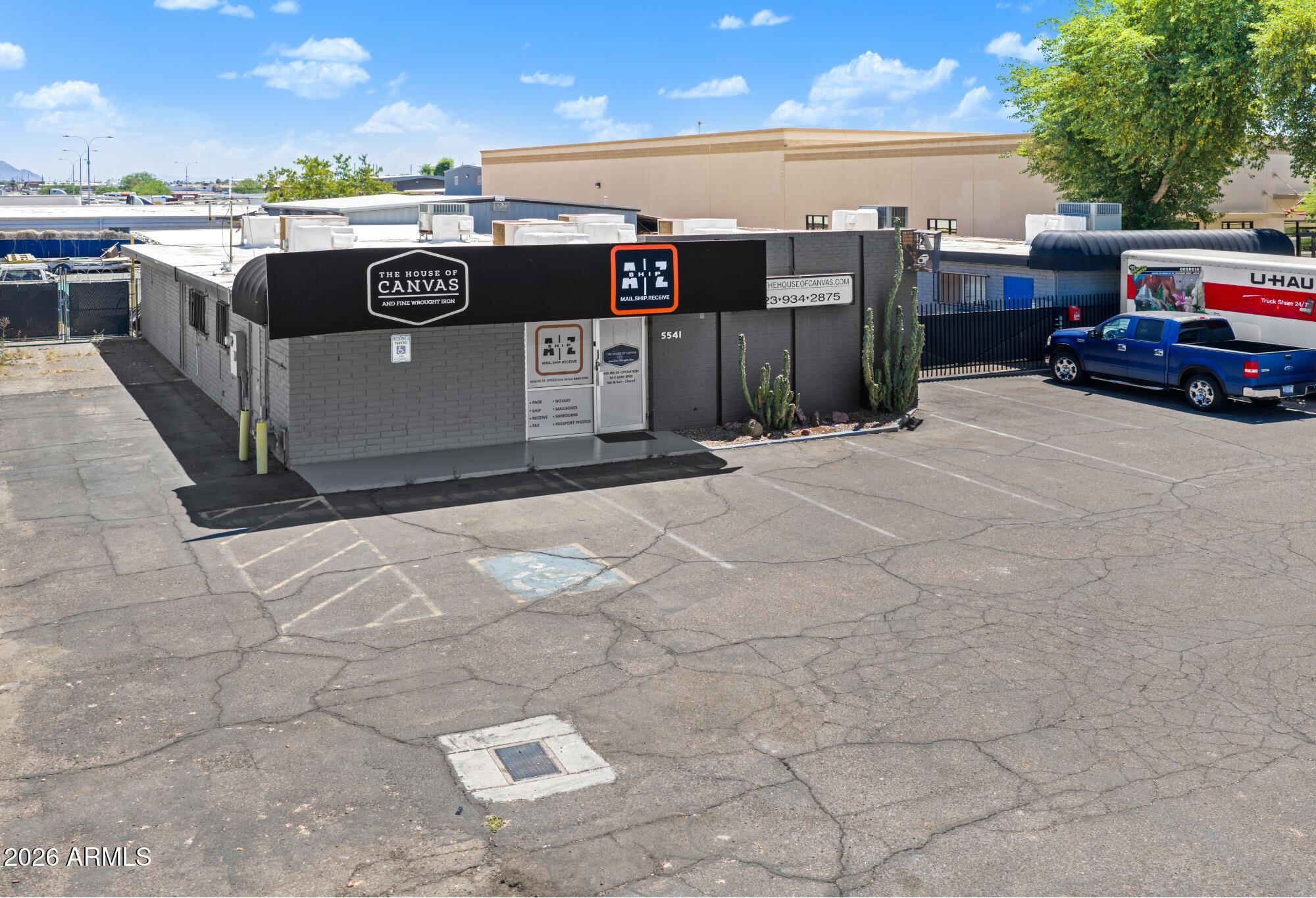 5541 N 59th Avenue
