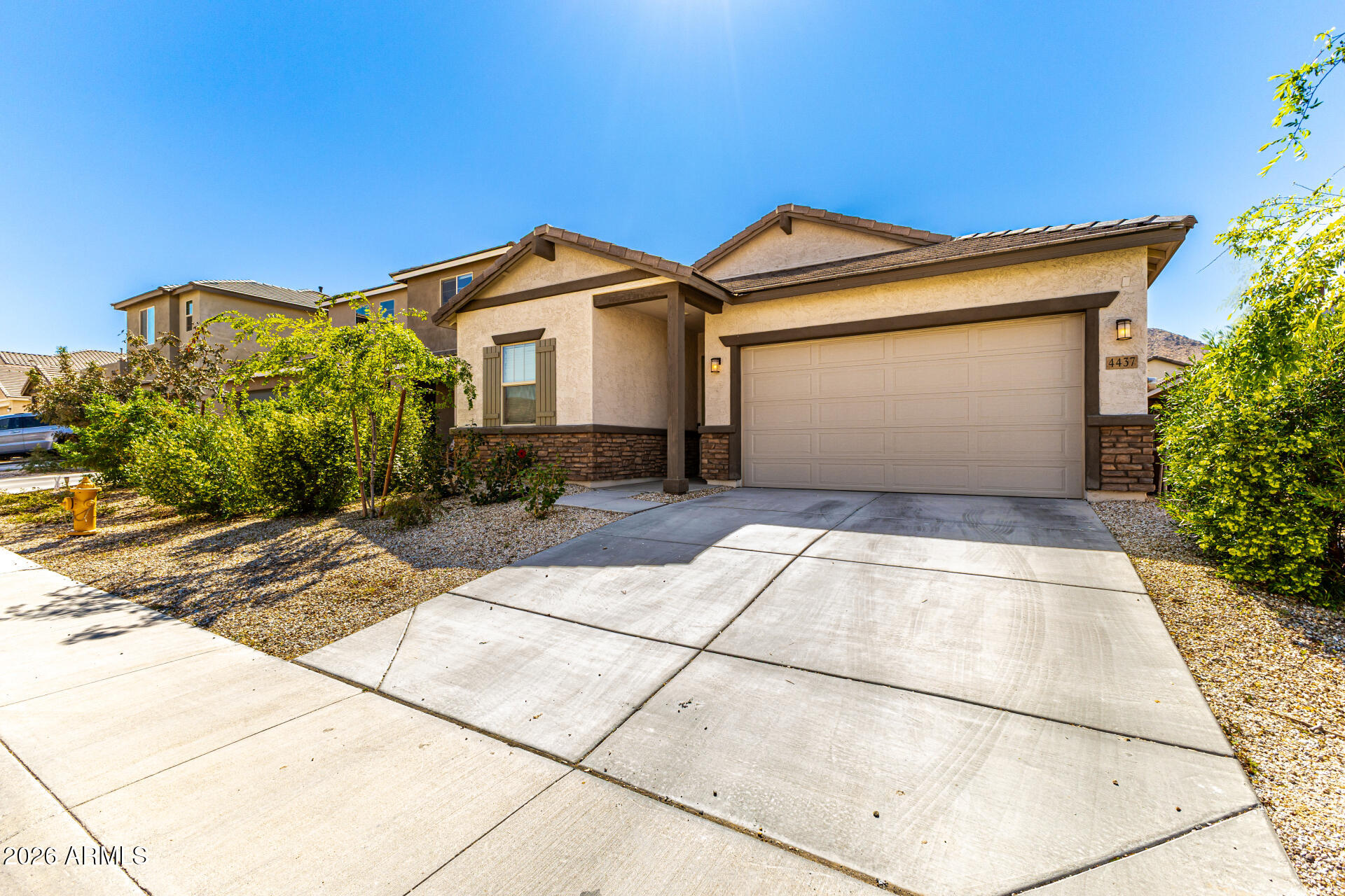 4437 W MOUNTAIN LAURAL Drive