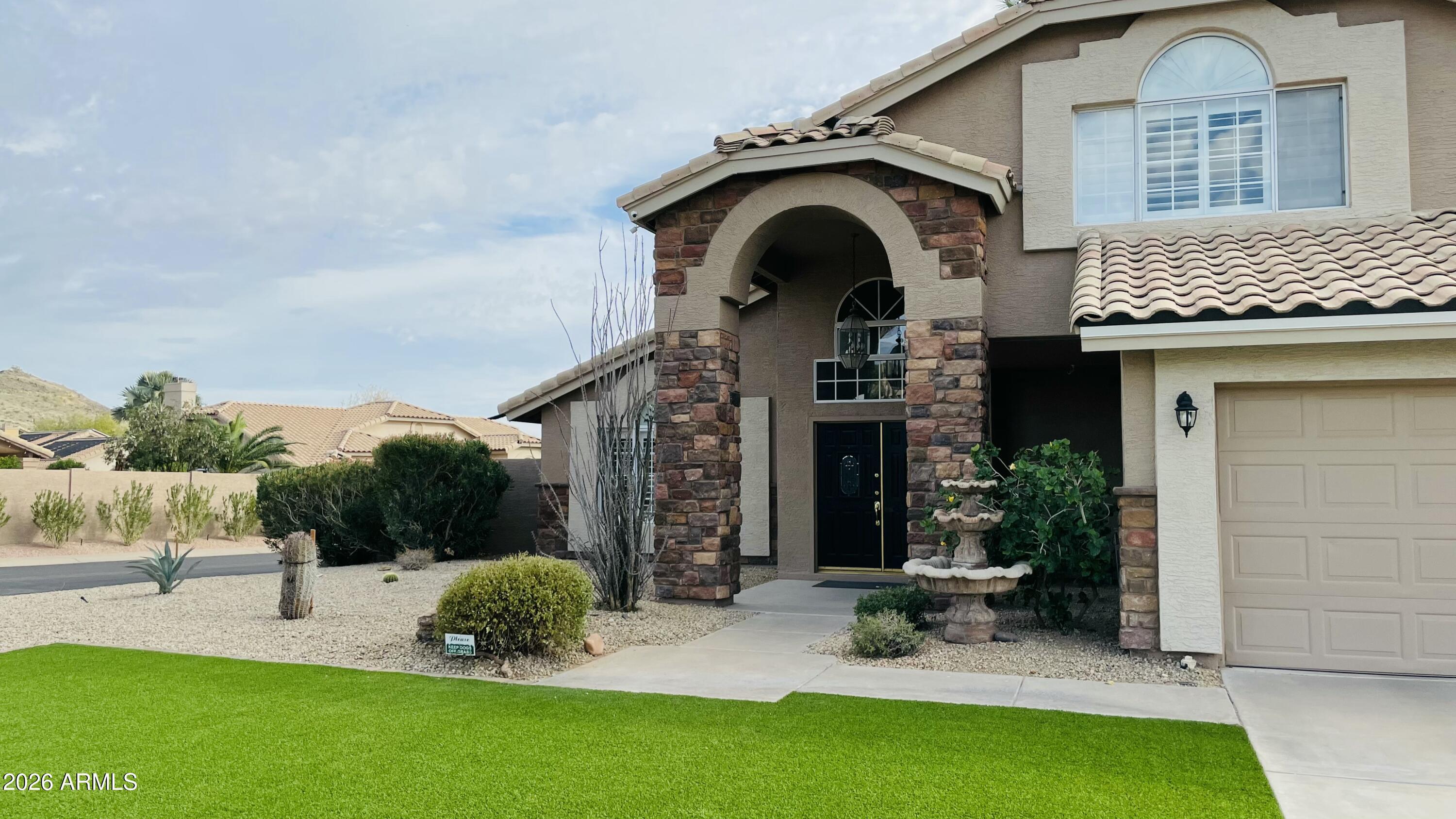 1729 E Brookwood Court