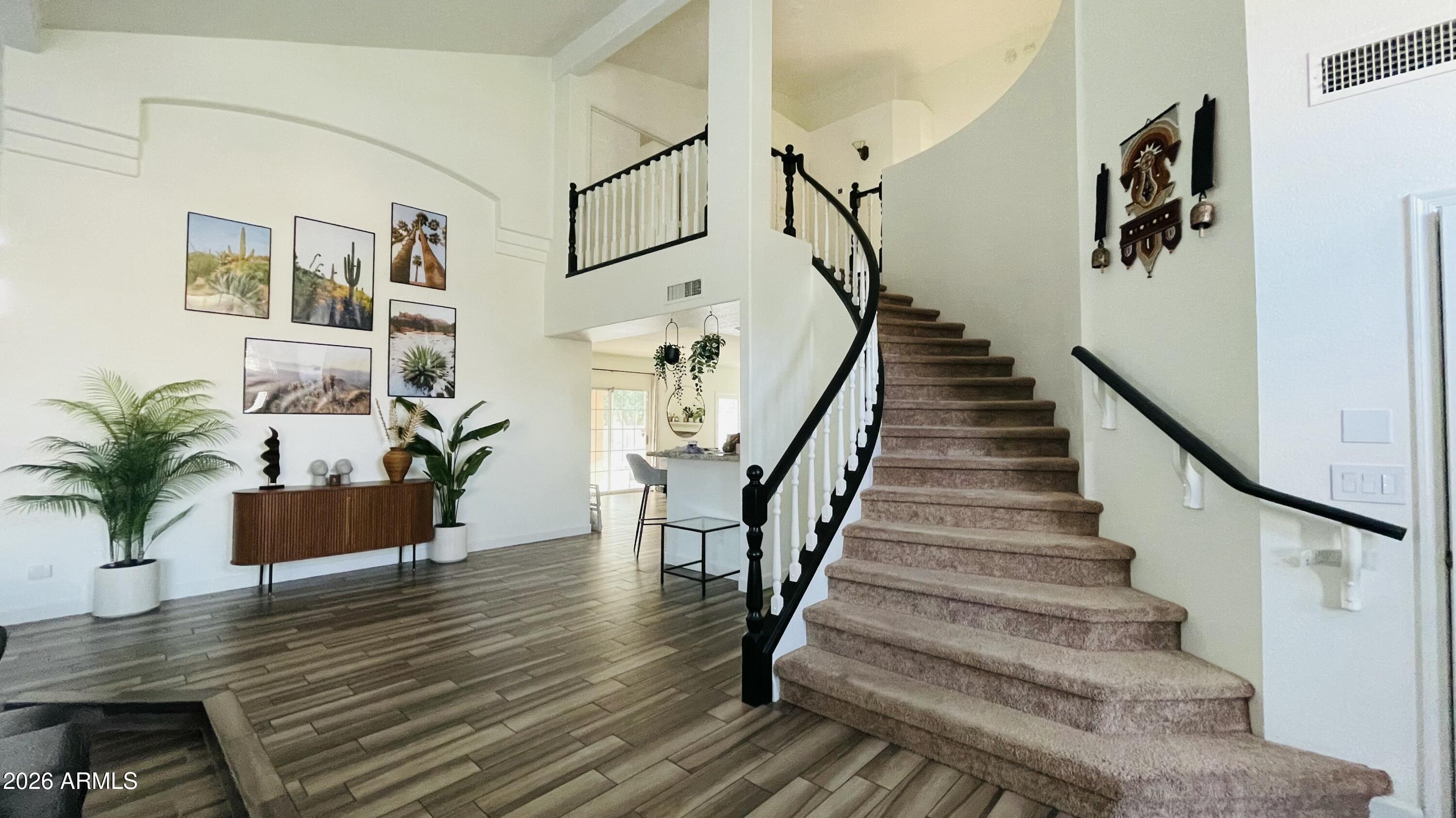 1729 E Brookwood Court