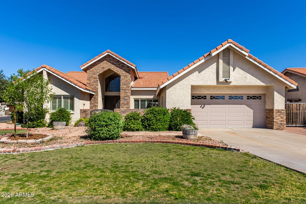 Photo of 1942 E Krista Way, Tempe, AZ 85284 (MLS # 7001318)