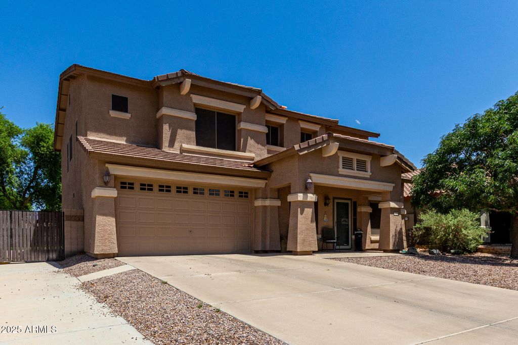 Photo of 710 E Heather Drive, San Tan Valley, AZ 85140 (MLS # 6992825)