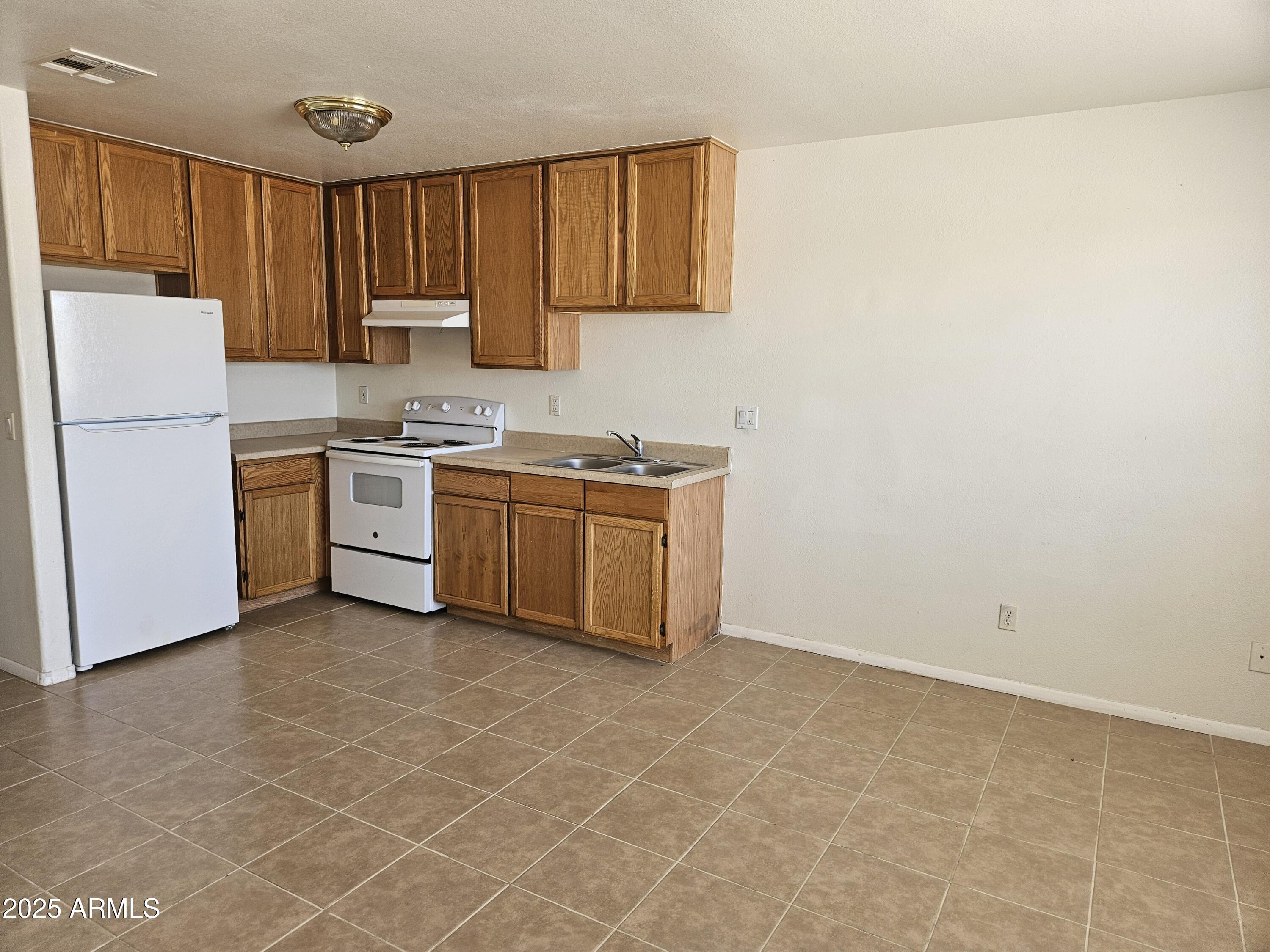 8190 W SERENA Drive