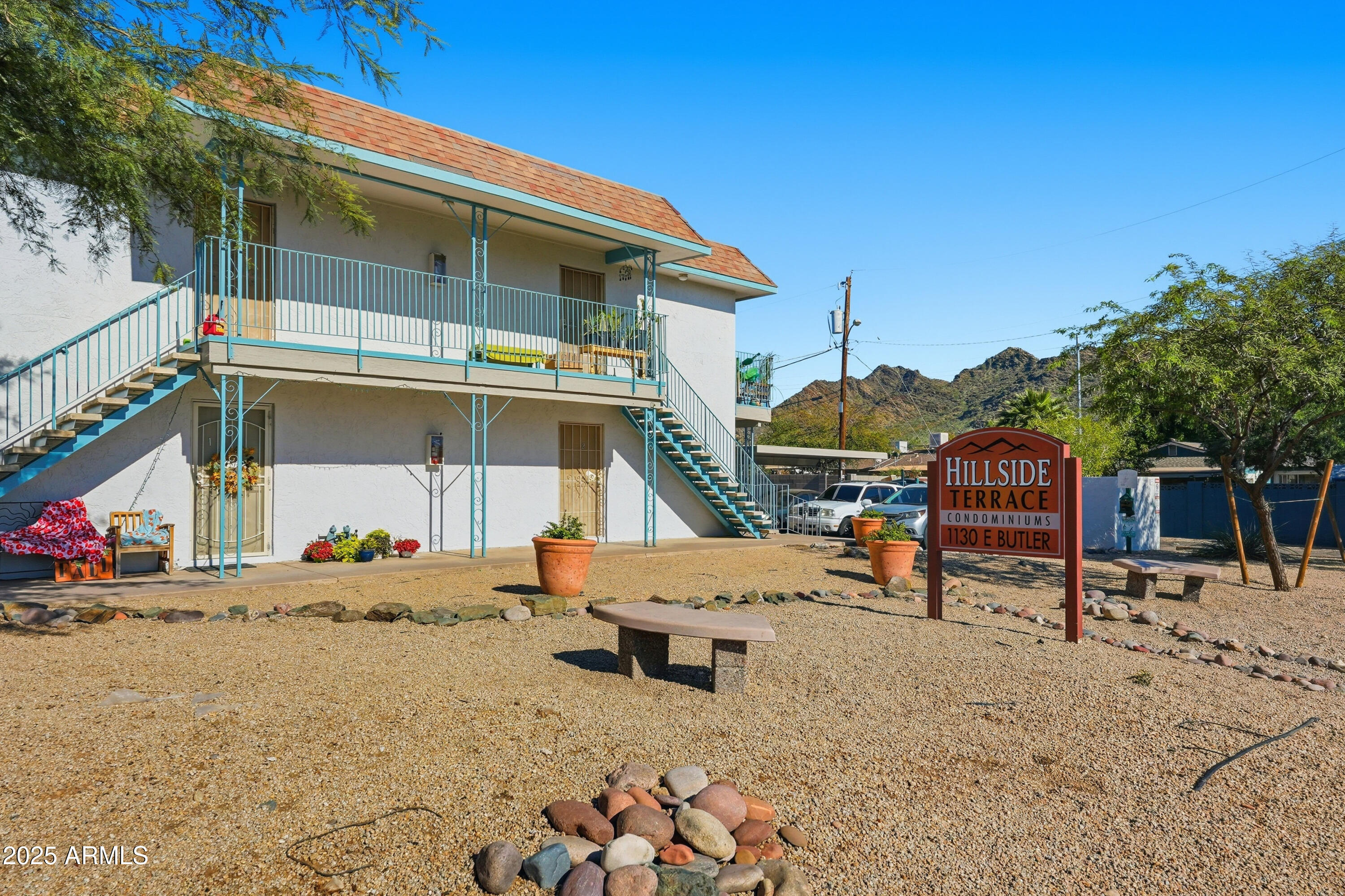 1130 E BUTLER Drive A1