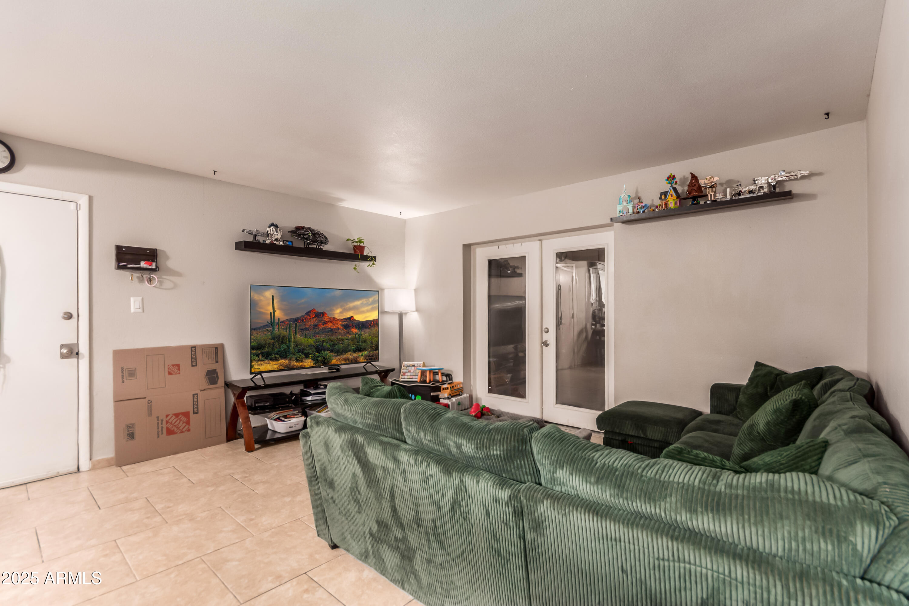 1130 E BUTLER Drive A1