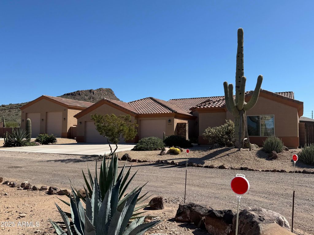 Photo of 44305 N 1st Drive, New River, AZ 85087 (MLS # 6938251)