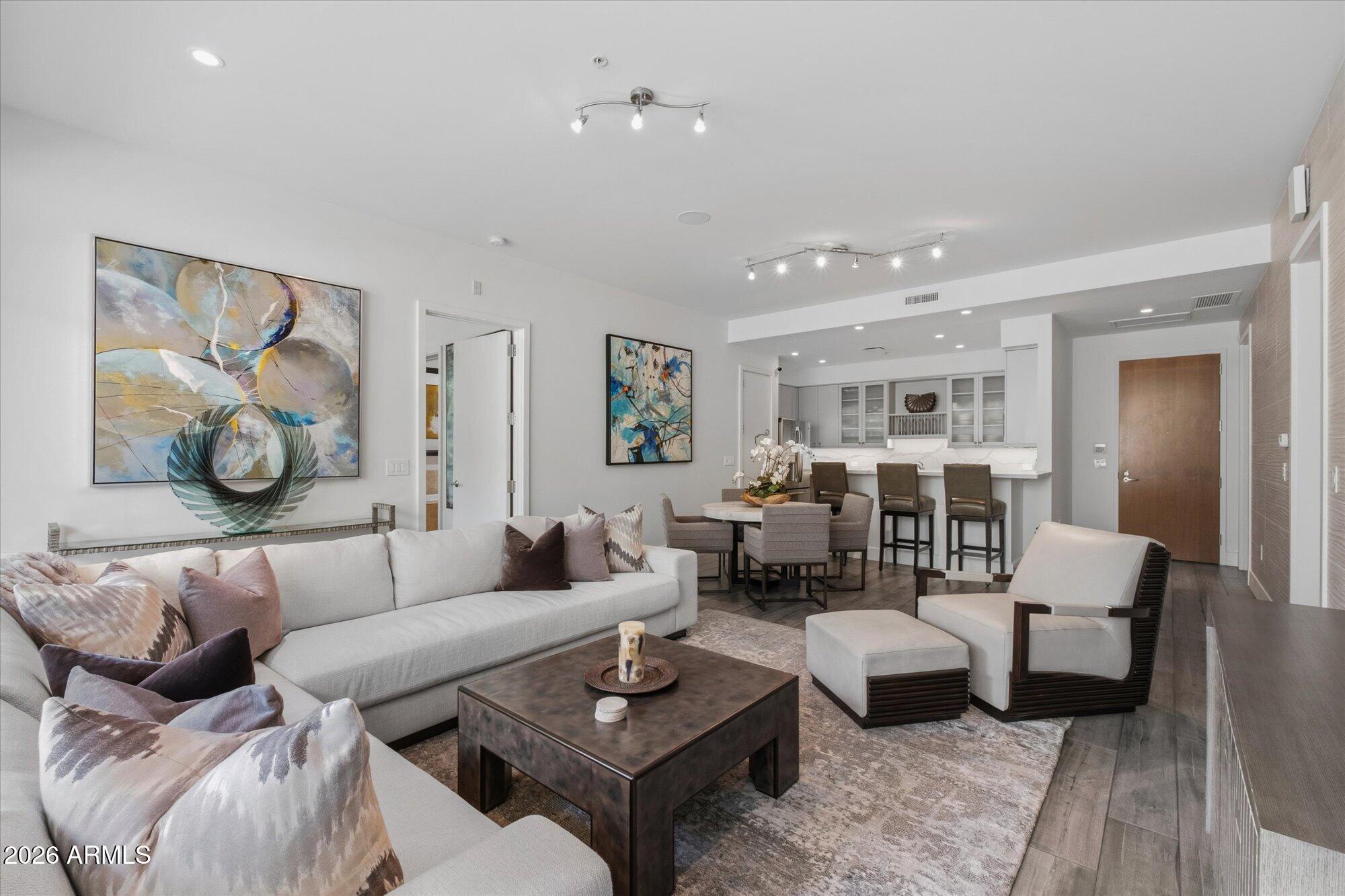15215 N KIERLAND Boulevard 314