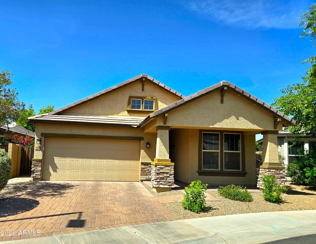 Photo of 2522 E Fawn Drive, Phoenix, AZ 85042 (MLS # 7024587)
