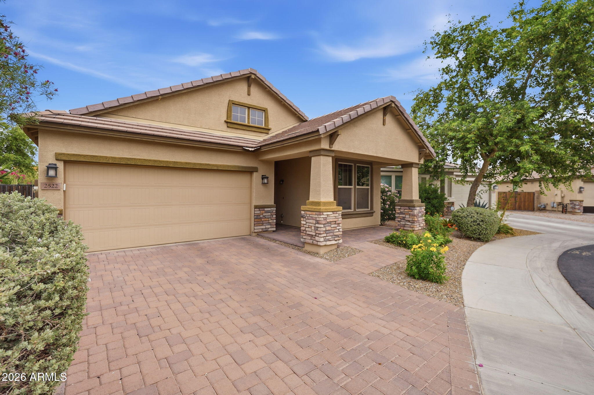 2522 E FAWN Drive