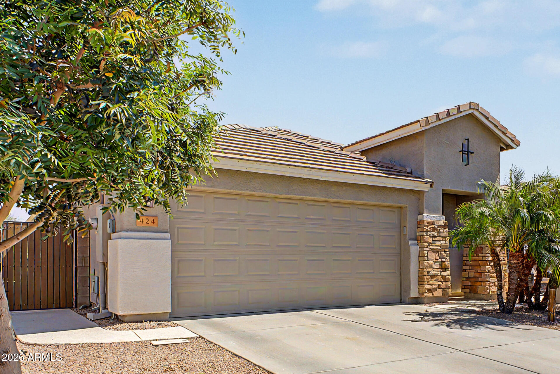 424 W HOLSTEIN Trail