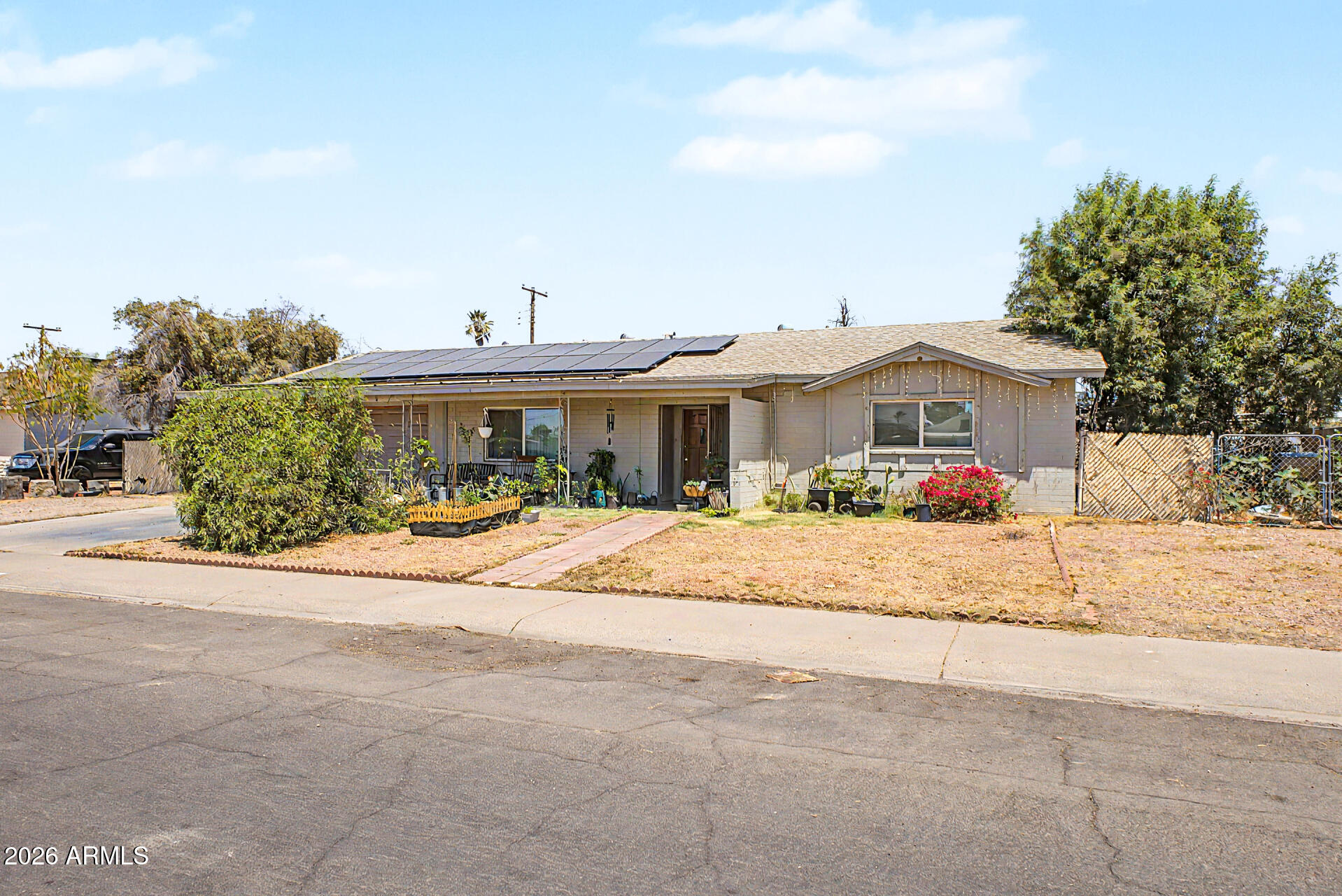 6526 W OREGON Avenue