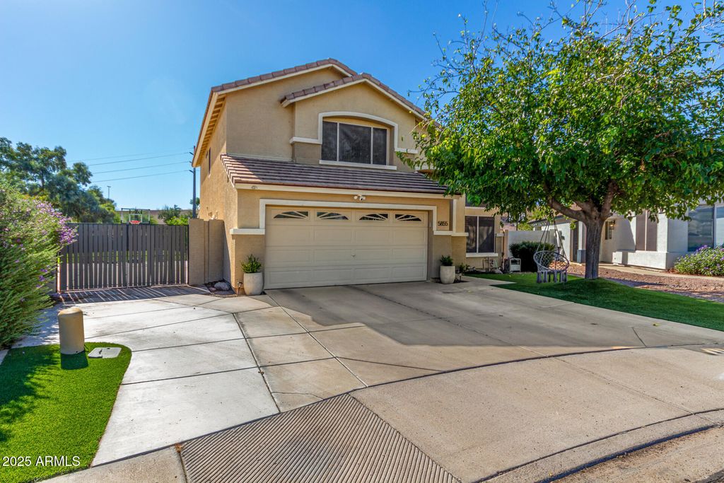 Photo of 5855 E Hopi Circle, Mesa, AZ 85206 (MLS # 6927268)