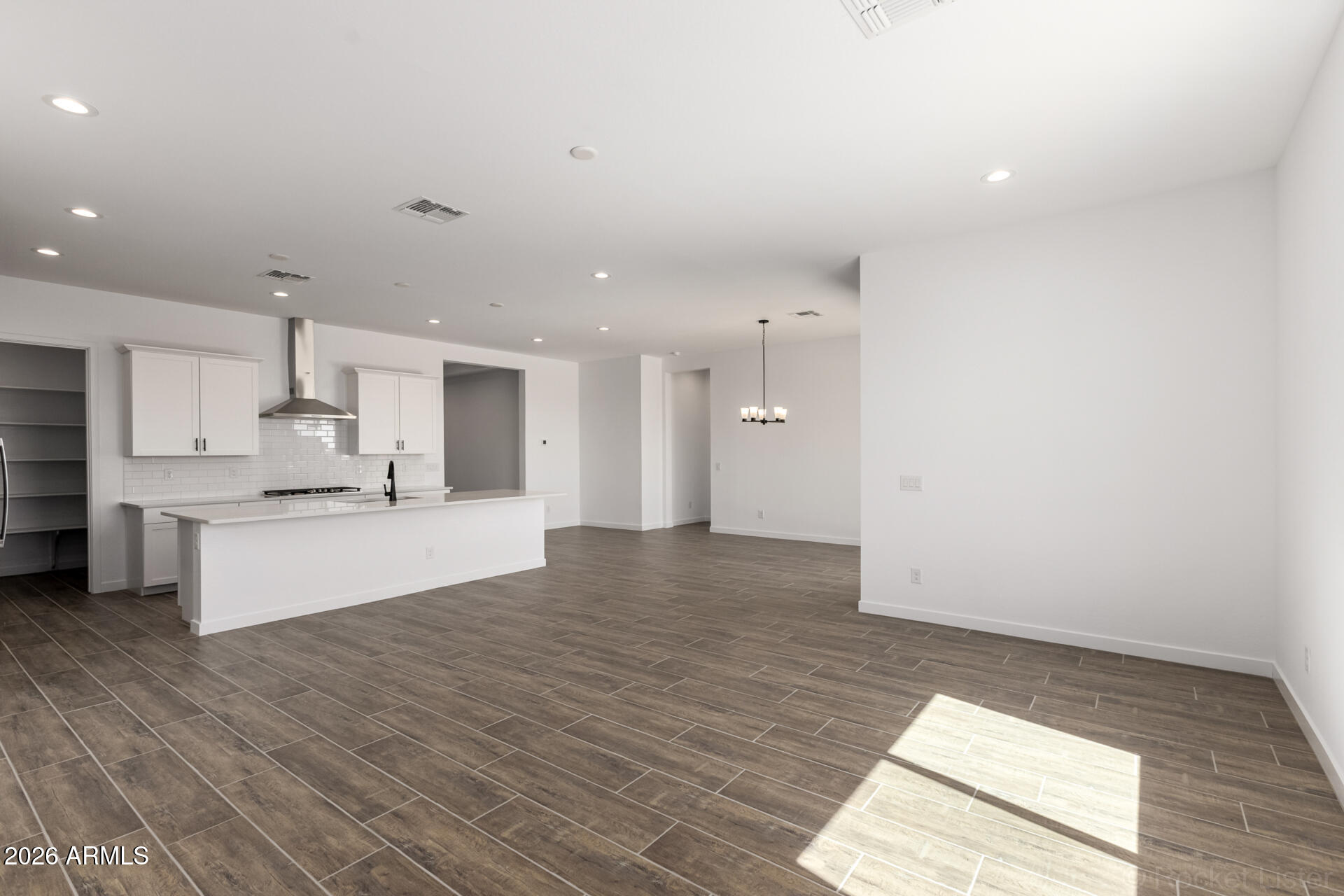 15769 W DESERT HOLLOW Drive