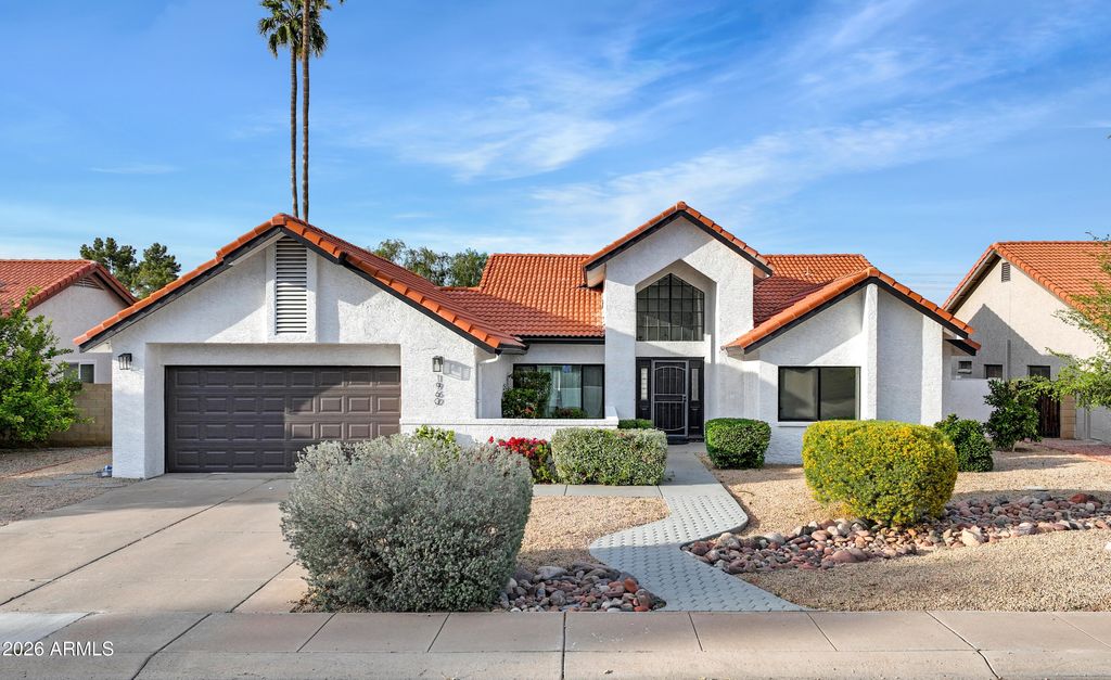 Photo of 1960 E Krista Way, Tempe, AZ 85284 (MLS # 6993144)