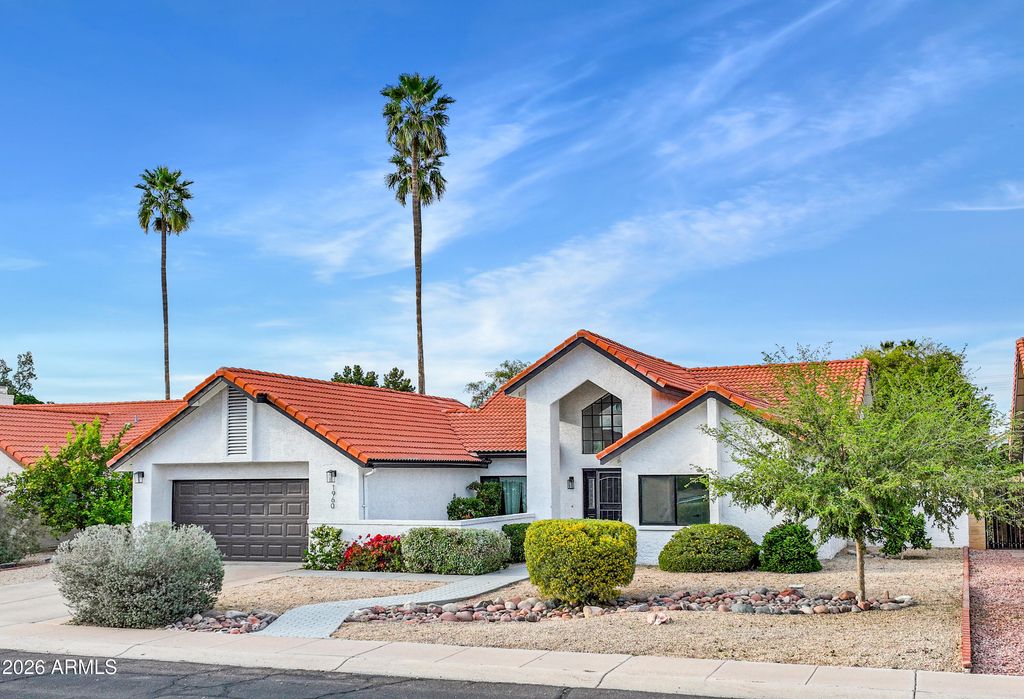 Photo of 1960 E Krista Way, Tempe, AZ 85284 (MLS # 6993144)