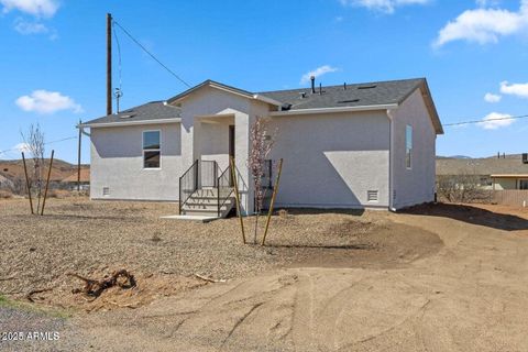 20154 E PRICKLY PEAR Drive Mayer AZ 86333