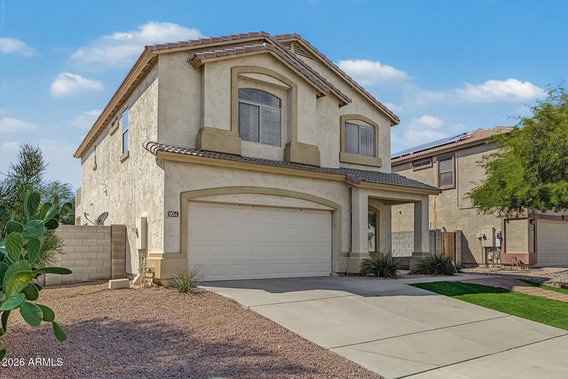 924 S 240TH Drive