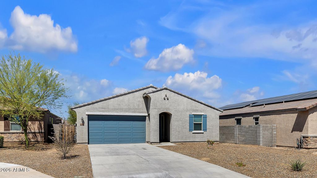 Photo of 12660 W State Court, Glendale, AZ 85307 (MLS # 7011930)