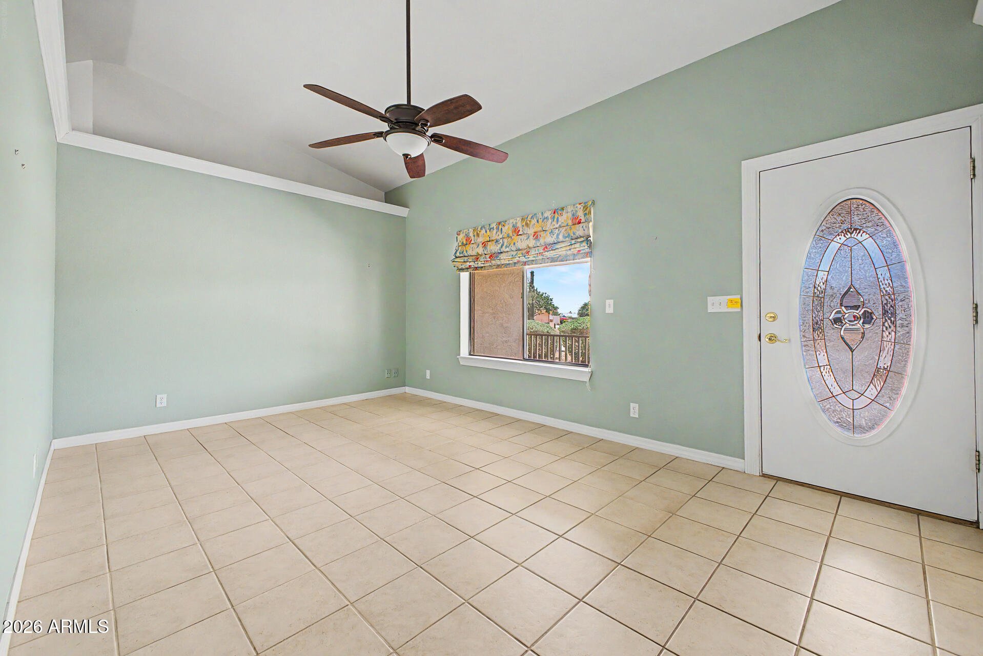 22202 W HILTON Avenue