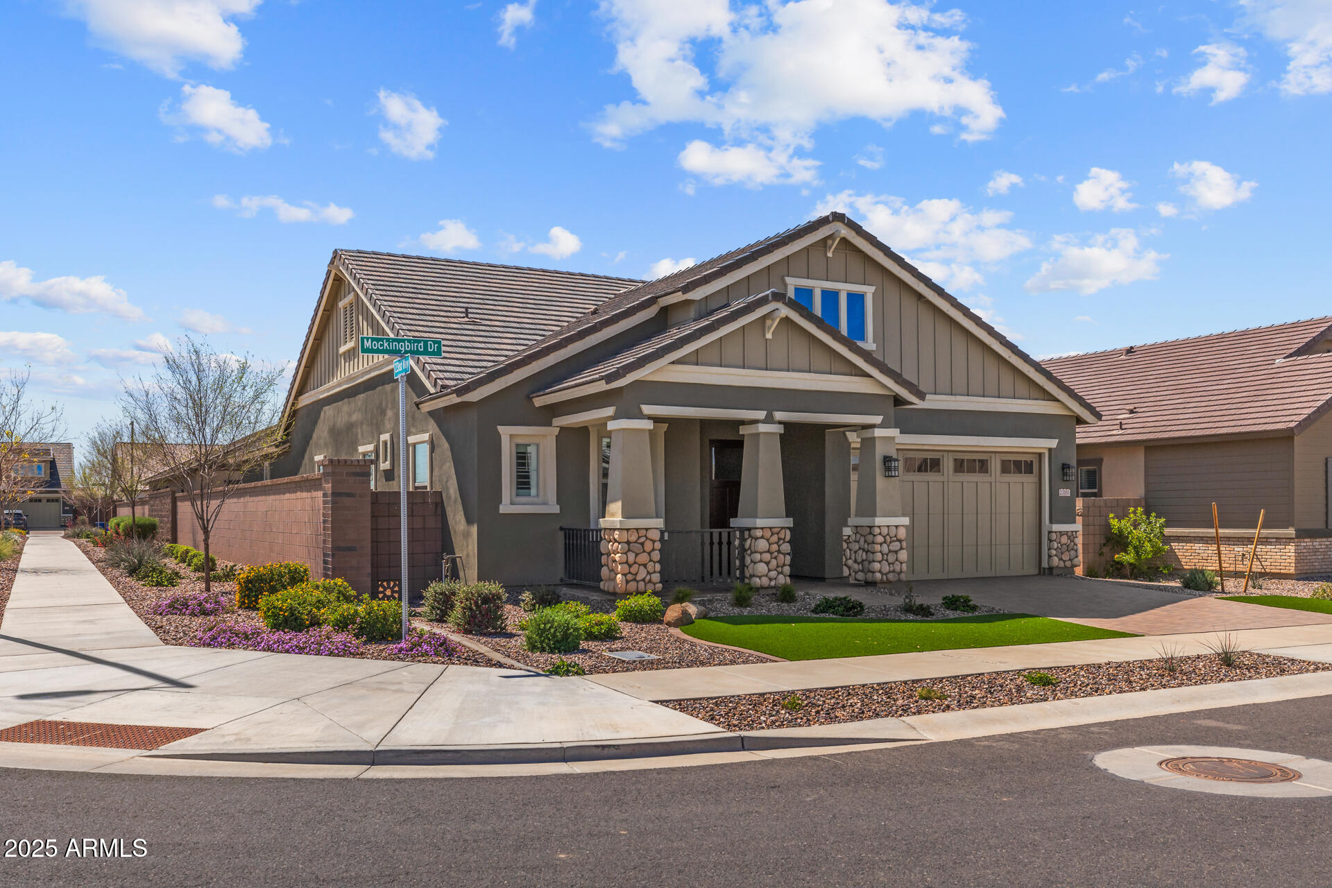 23161 E Mockingbird Drive