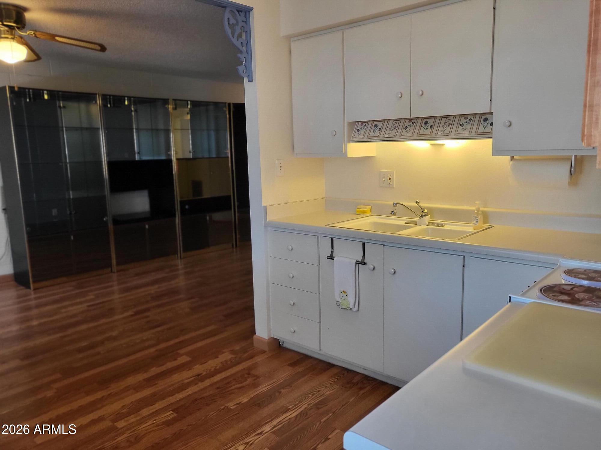 8210 E GARFIELD Street K124