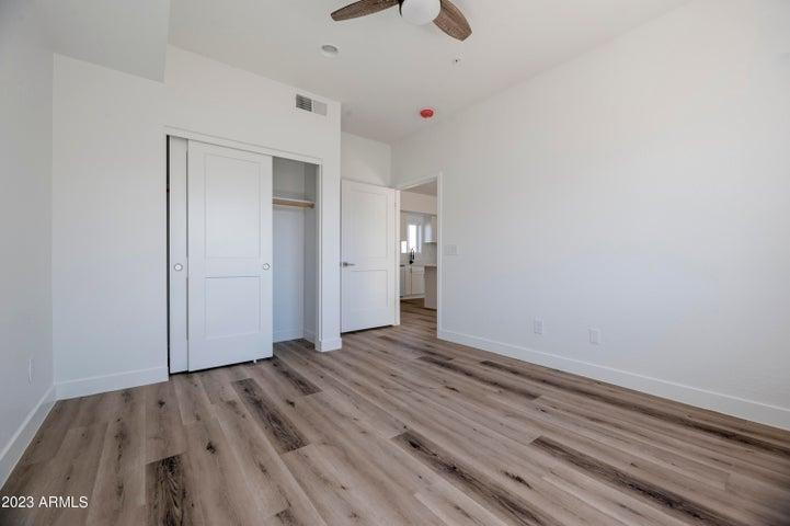 1457 E Taylor Street Apt 4