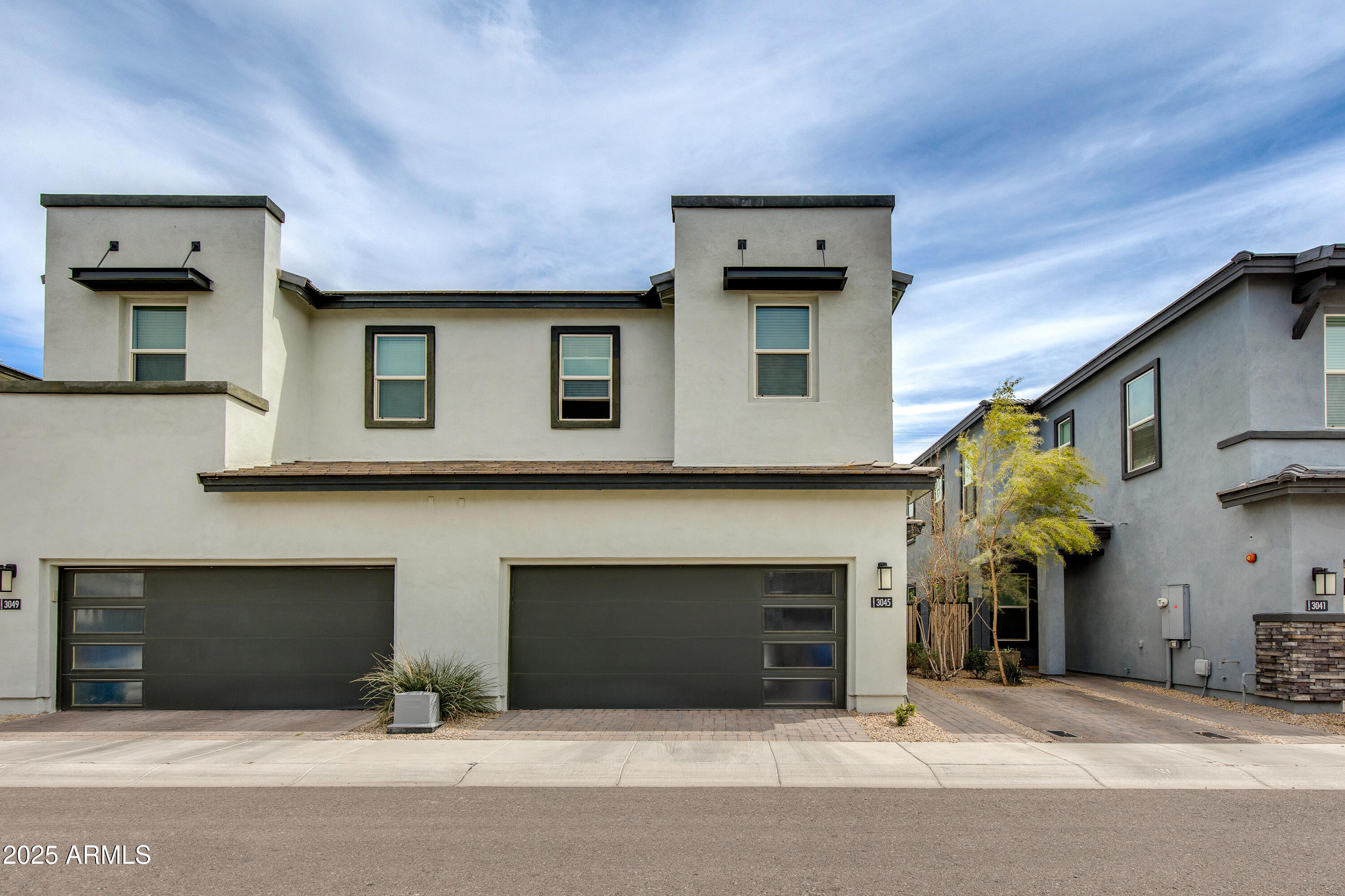 3045 N 37TH Way