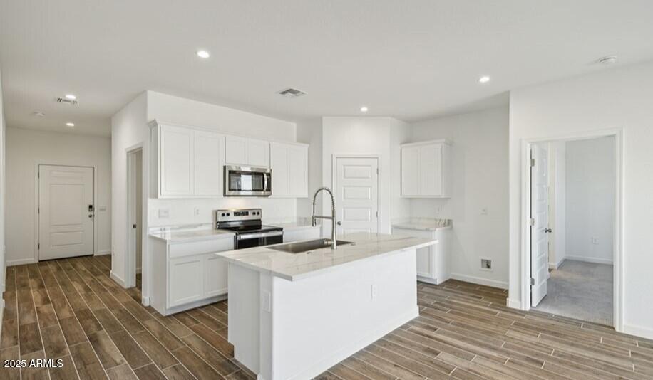 Photo of 2877 W Stearn Avenue, Apache Junction, AZ 85120 (MLS # 7068677)