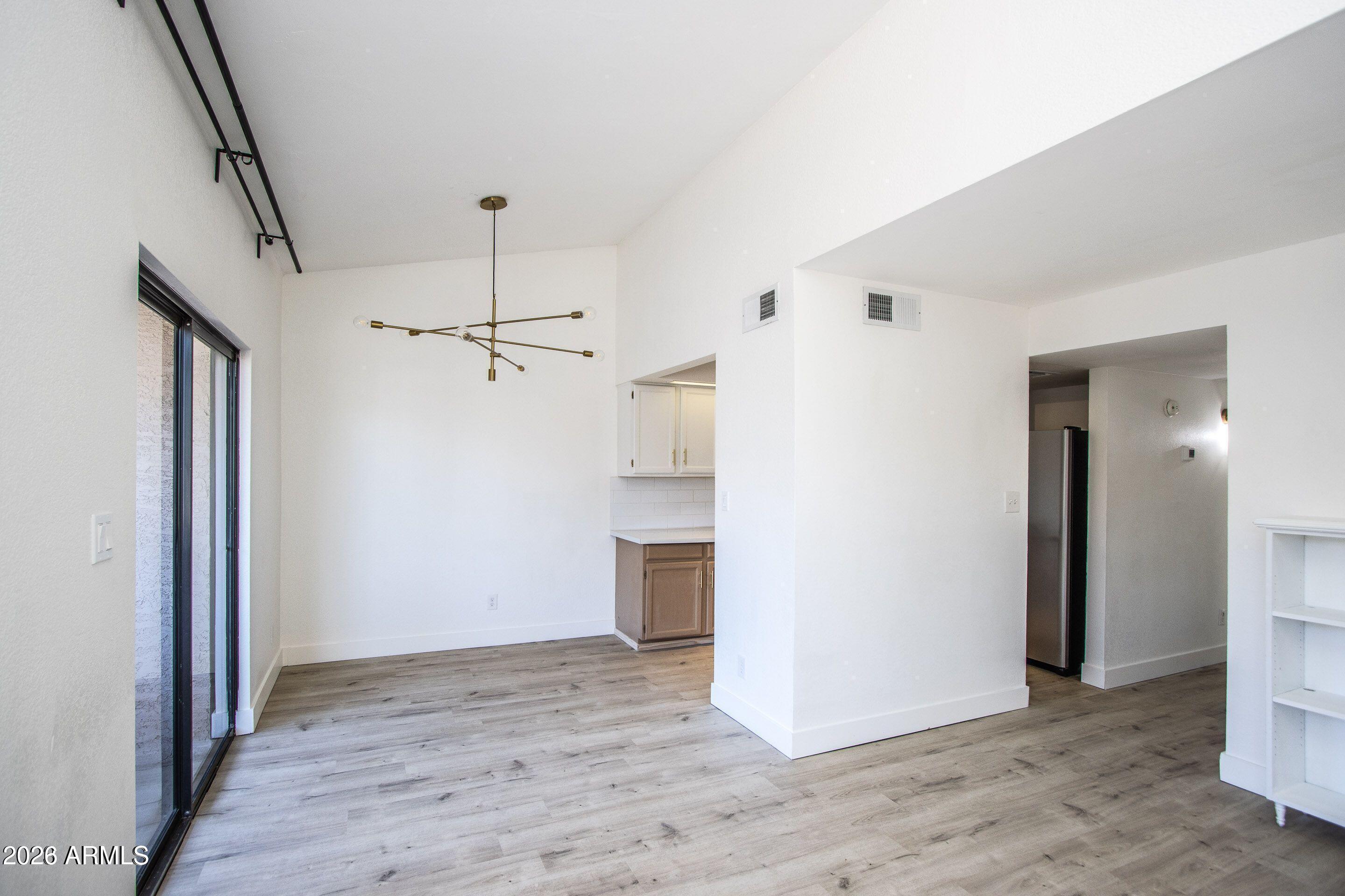 3102 E CLARENDON Avenue 207