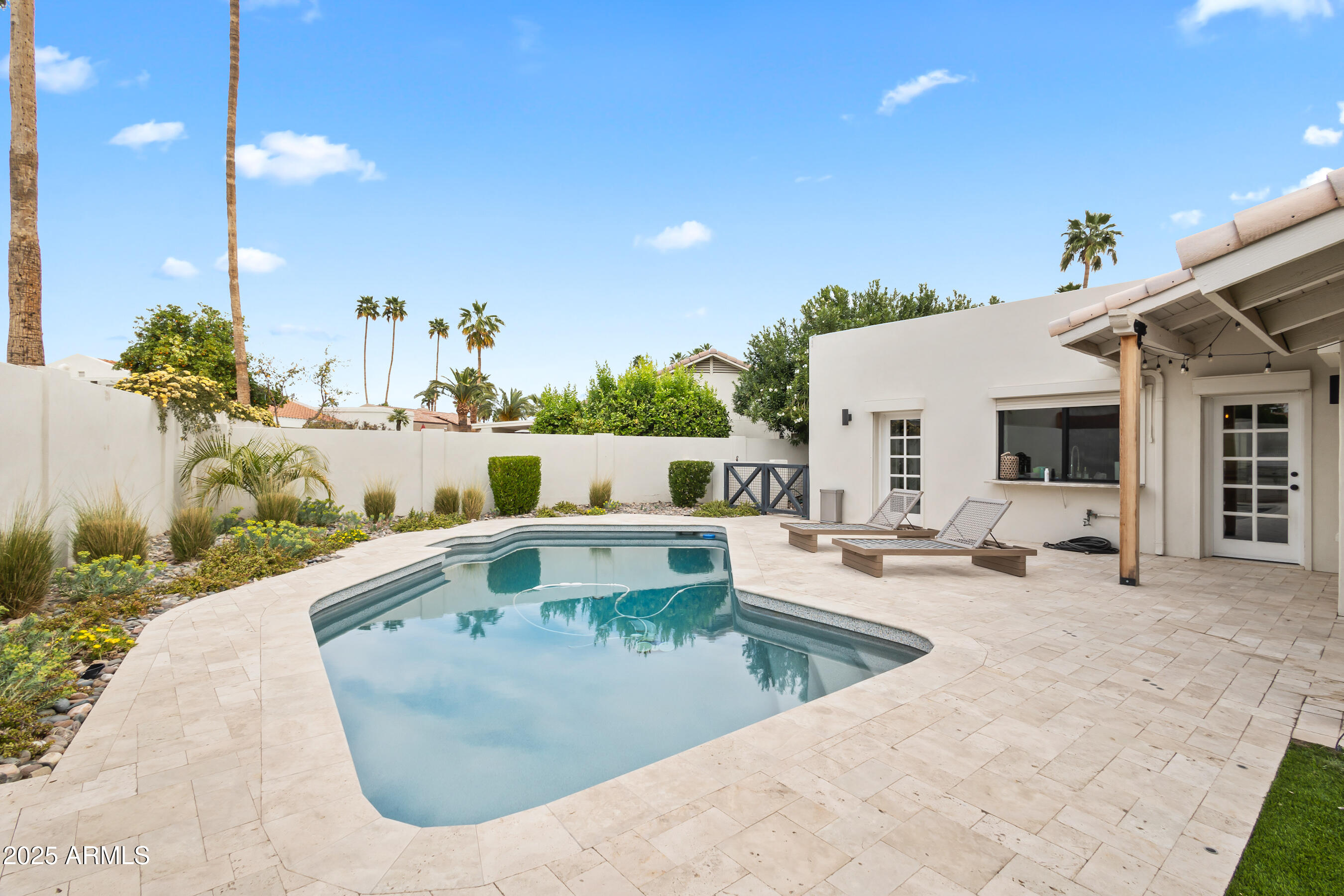 9202 N 83RD Place