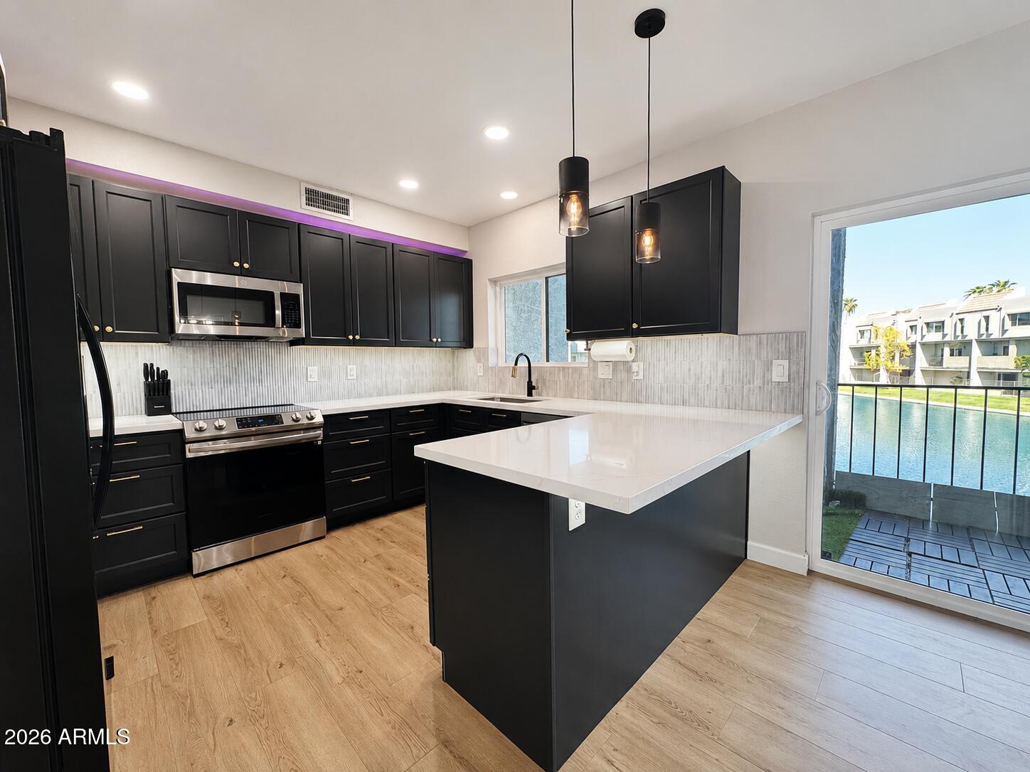 2524 S EL PARADISO Drive 99