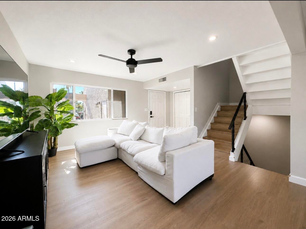 2524 S EL PARADISO Drive 99
