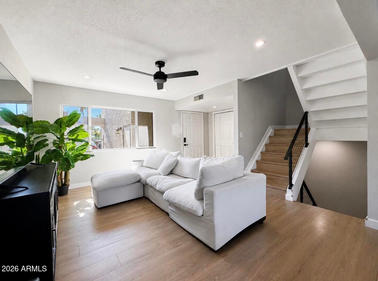 2524 S EL PARADISO Drive 99