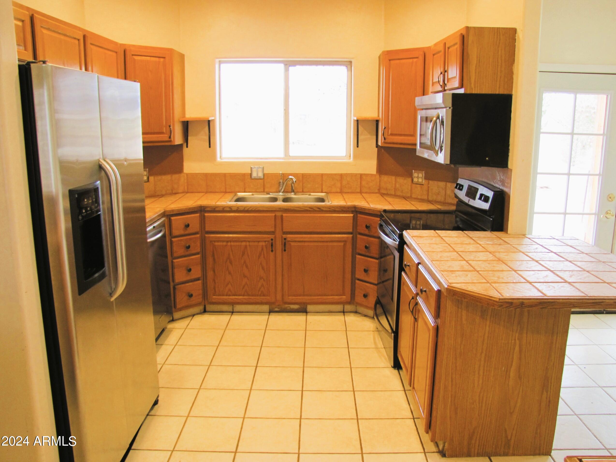 BARBARY ESTATES - Residential