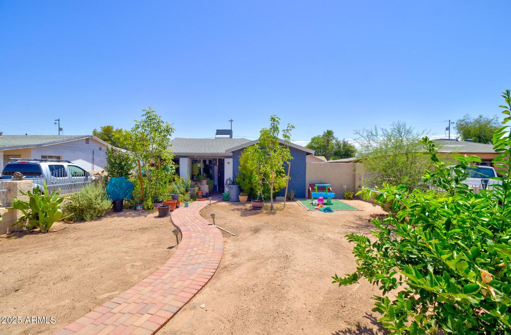 Photo of 404 N Morrison Avenue, Casa Grande, AZ 85122 (MLS # 6898713)