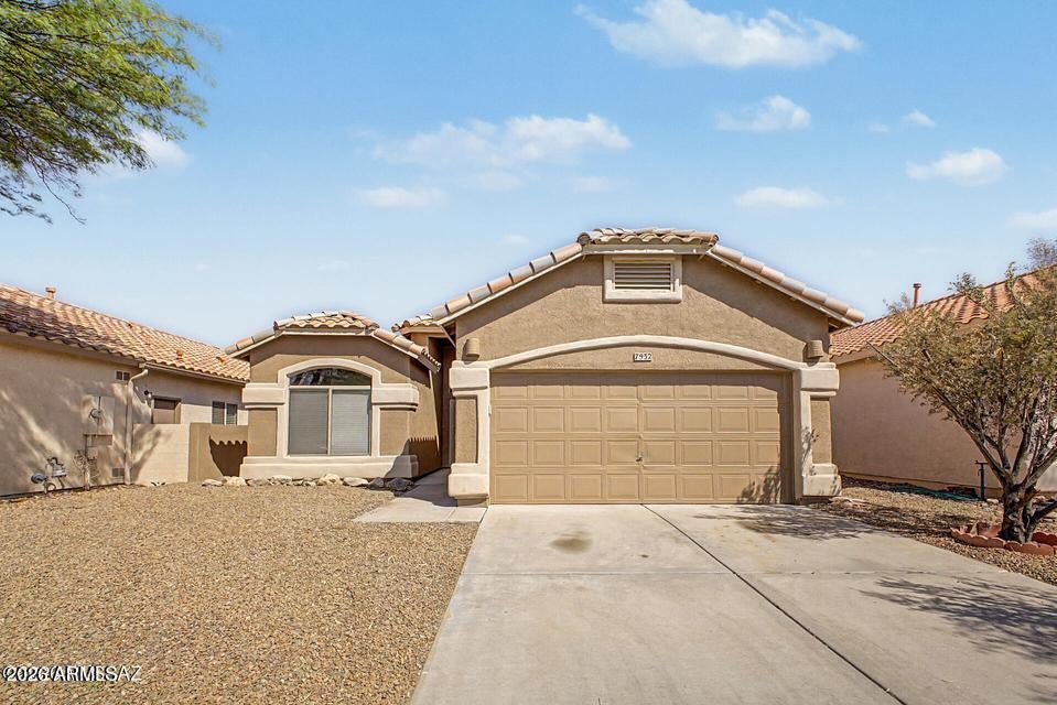 7932 N PANAMINT Drive