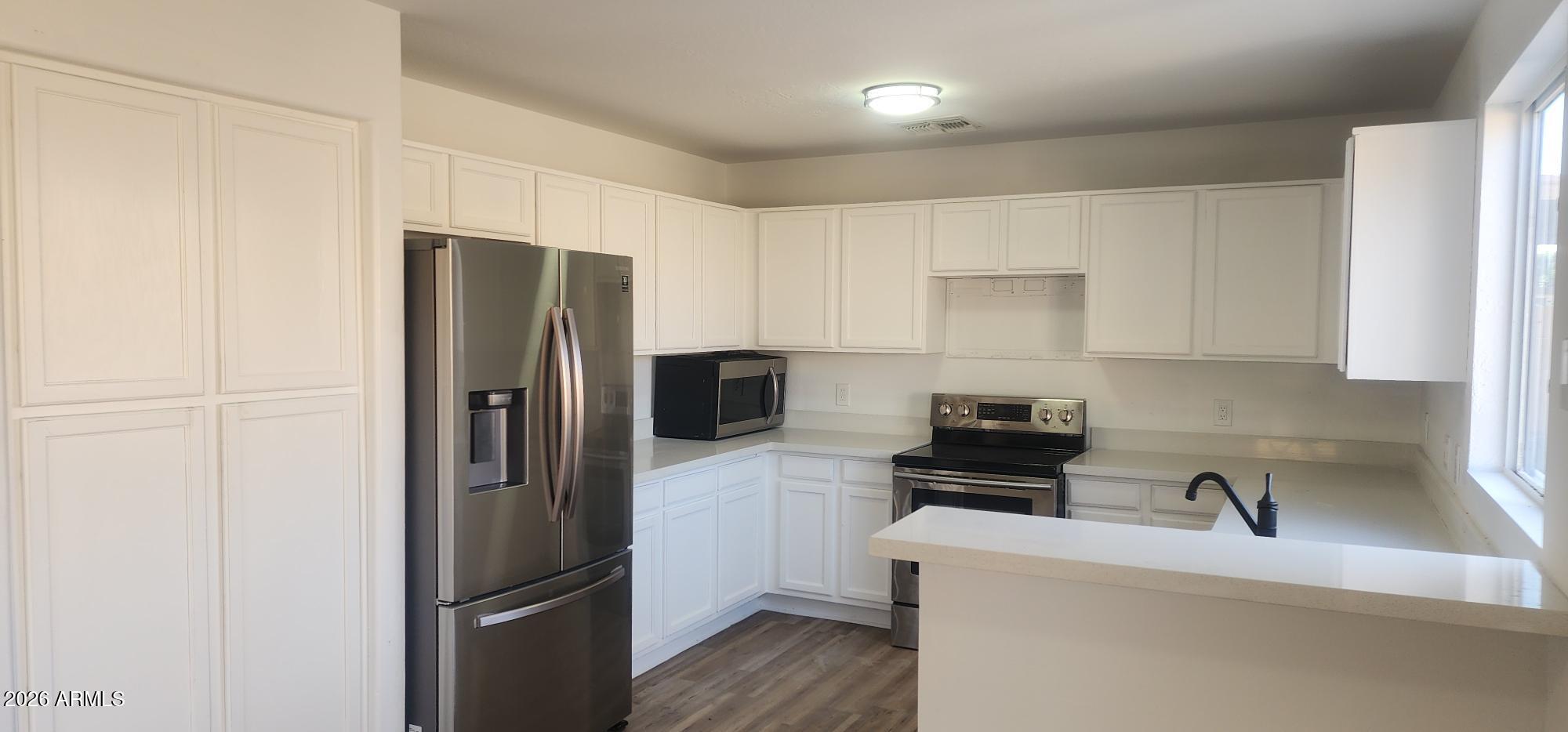 12626 W PARADISE Drive