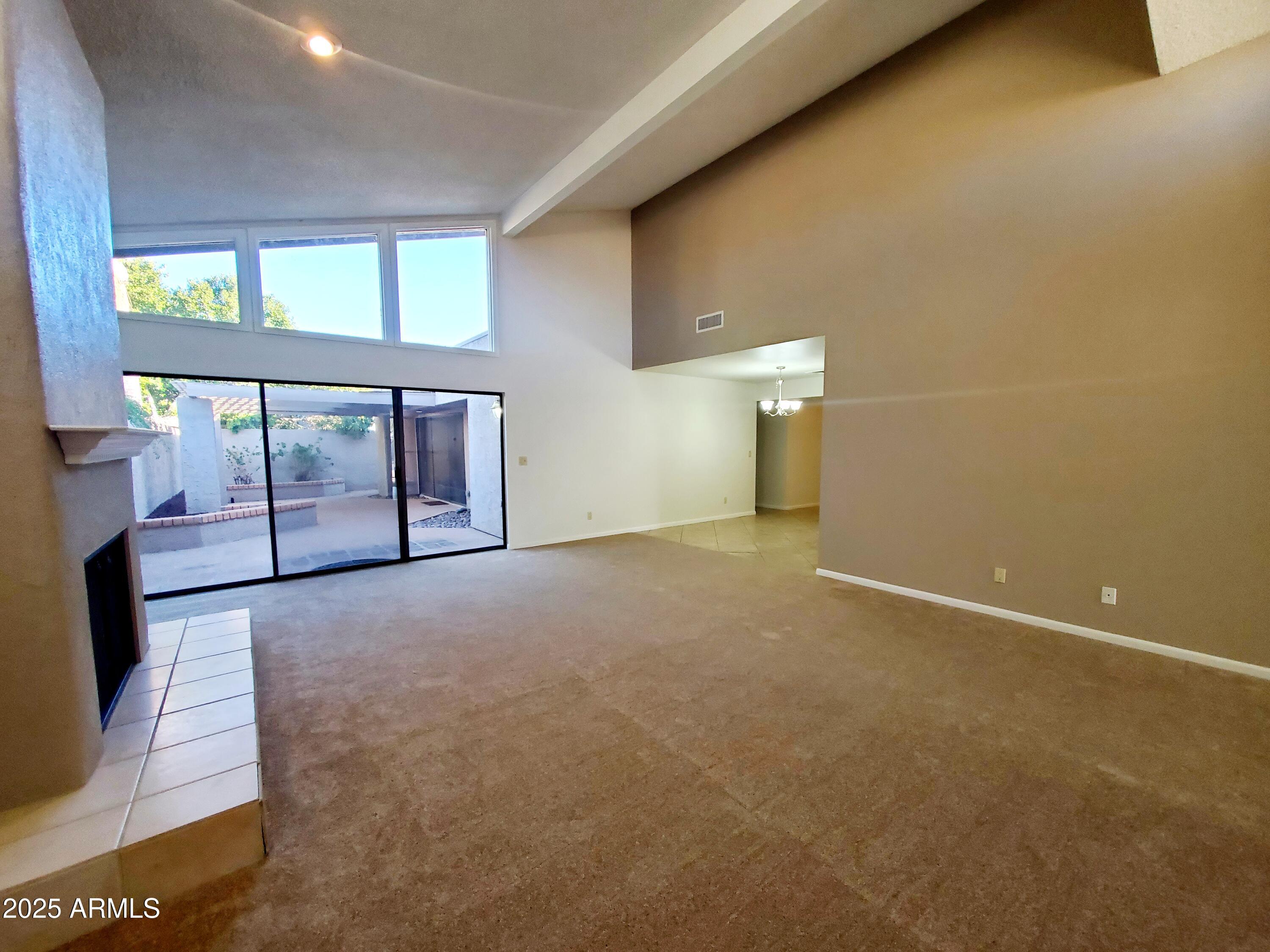 1606 E CACTUS WREN Drive