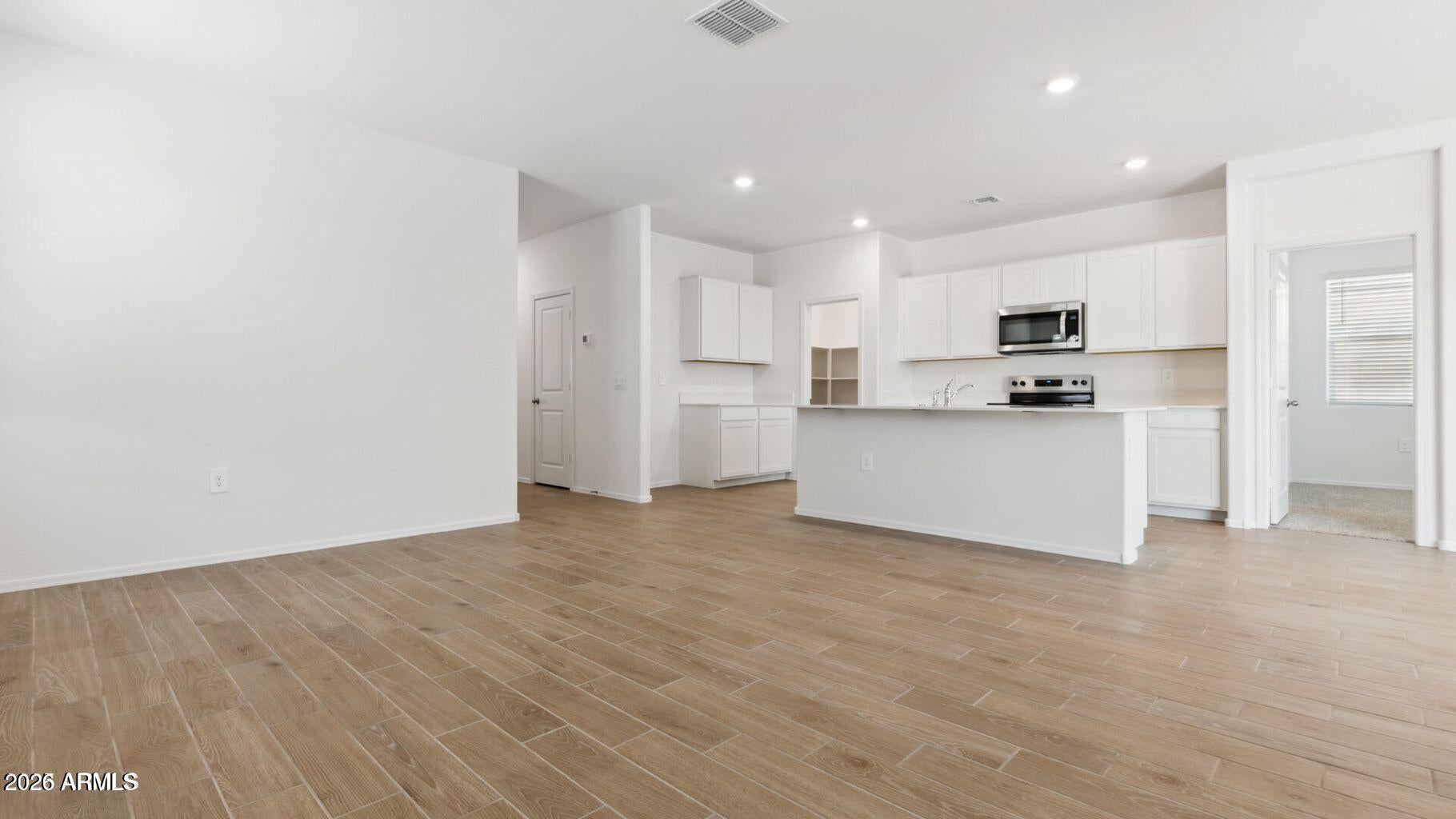 18357 W BUCKSKIN Trail