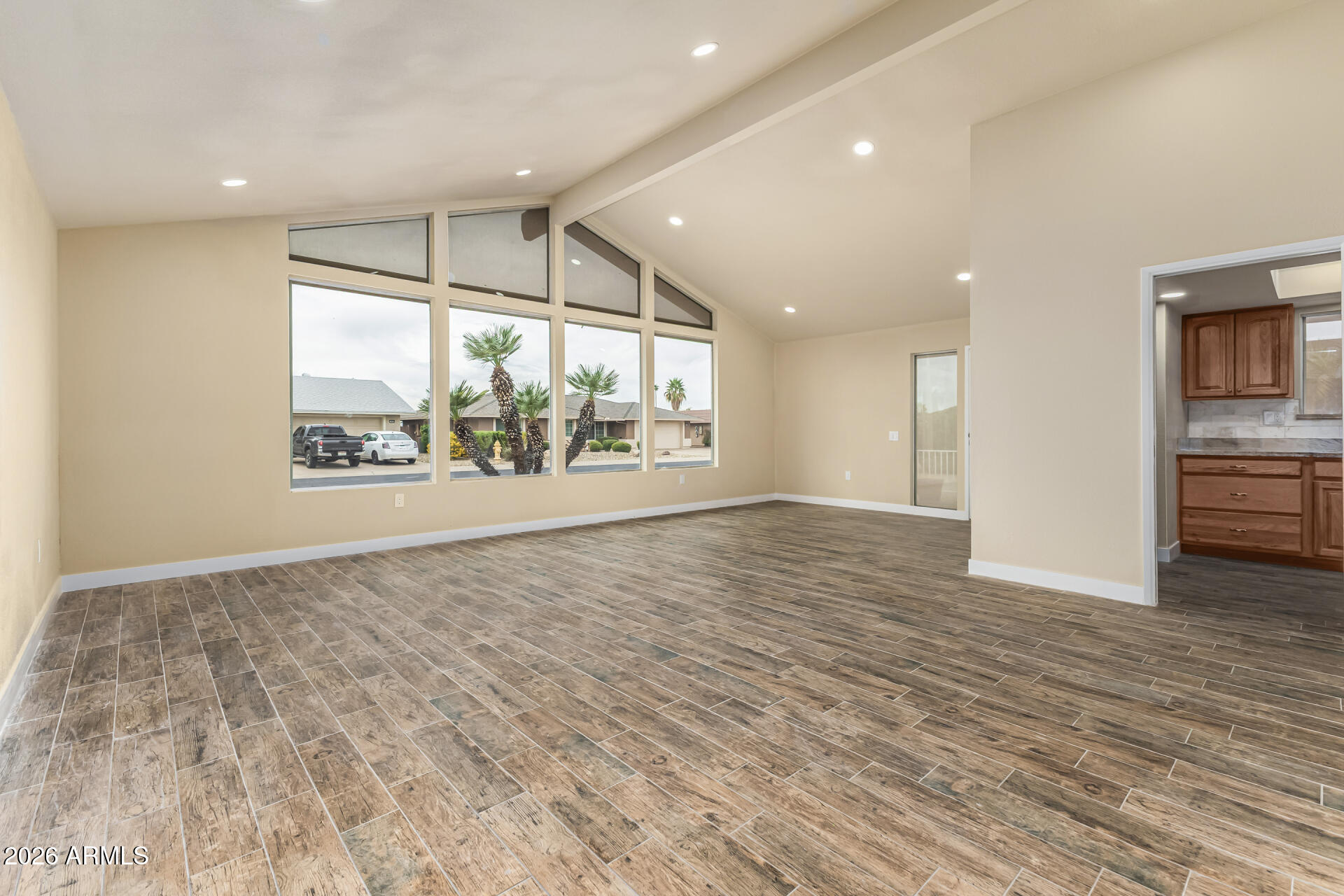 9434 W RAINTREE Drive