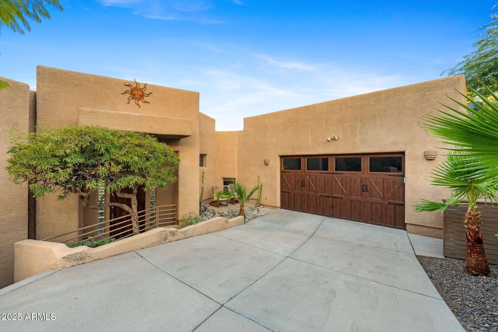 Photo of 15660 E Tepee Drive, Fountain Hills, AZ 85268 (MLS # 6924877)