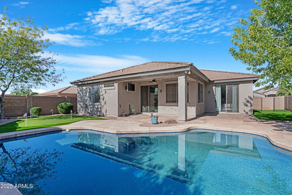 Photo of 7579 E Globemallow Lane, Gold Canyon, AZ 85118 (MLS # 6942896)