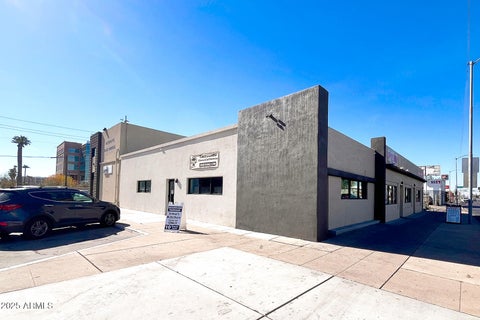 Photo of 1805 W Van Buren Street #1801, Phoenix, AZ 85007 (MLS # 7007335)