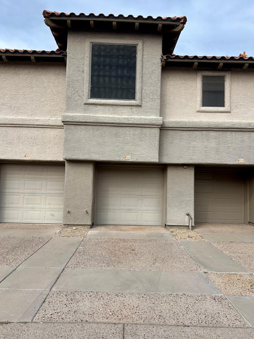 10015 E Mountain View Road Unit 2009