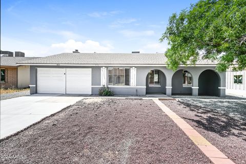Single Family Residence in Phoenix AZ 3833 SIERRA Street.jpg