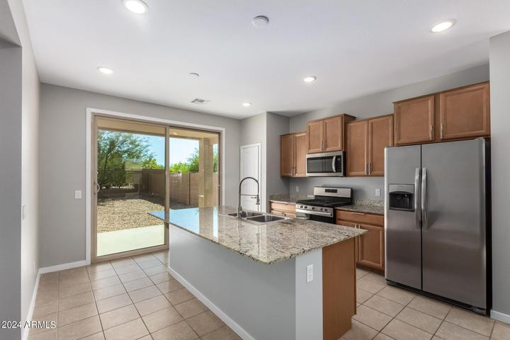 39941 W Williams Way
