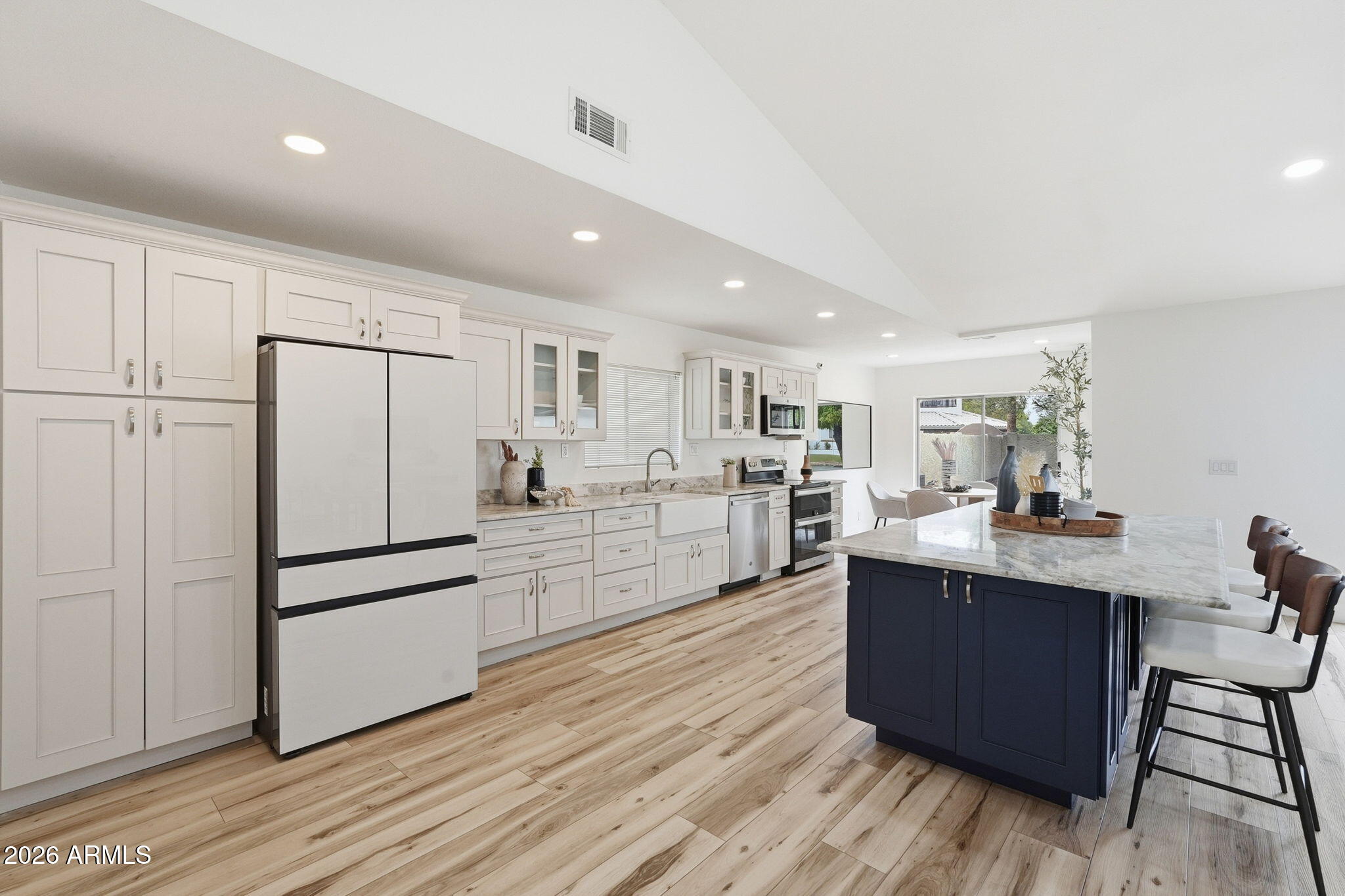 978 E DRIFTWOOD Drive