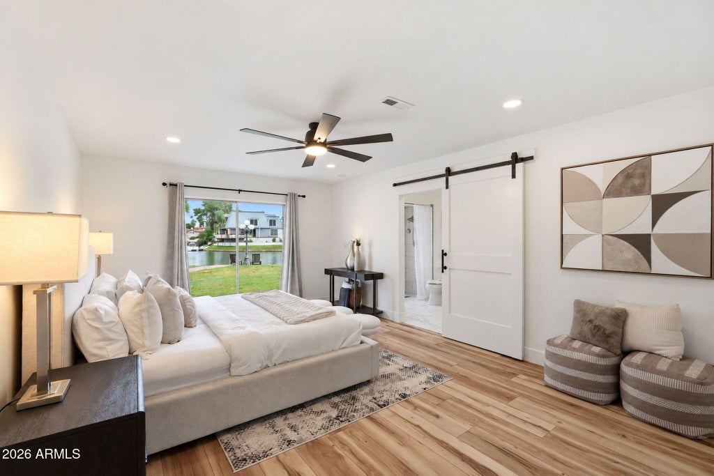 Photo of 978 E Driftwood Drive, Tempe, AZ 85283 (MLS # 7094847)