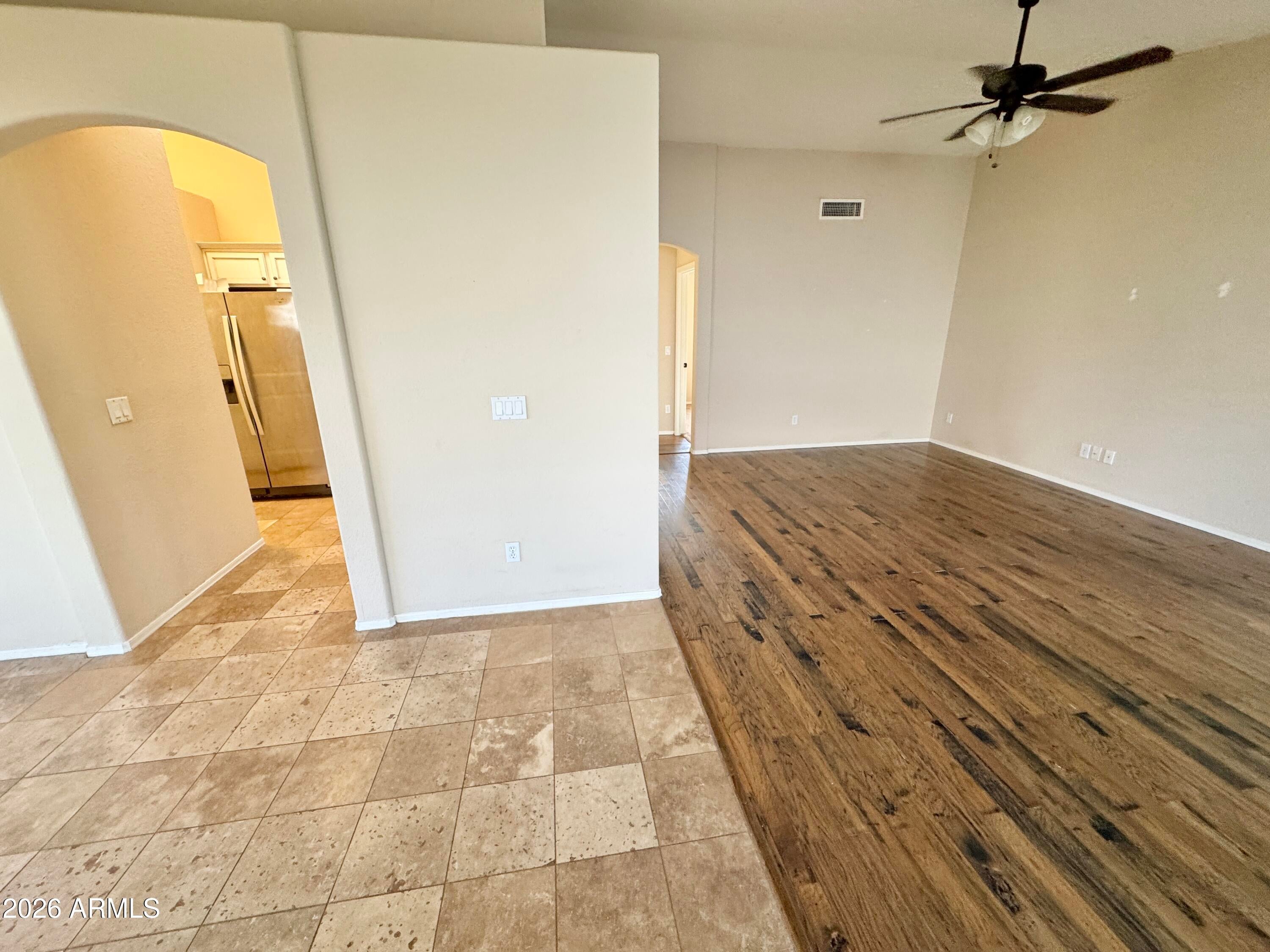 102 W GAIL Drive