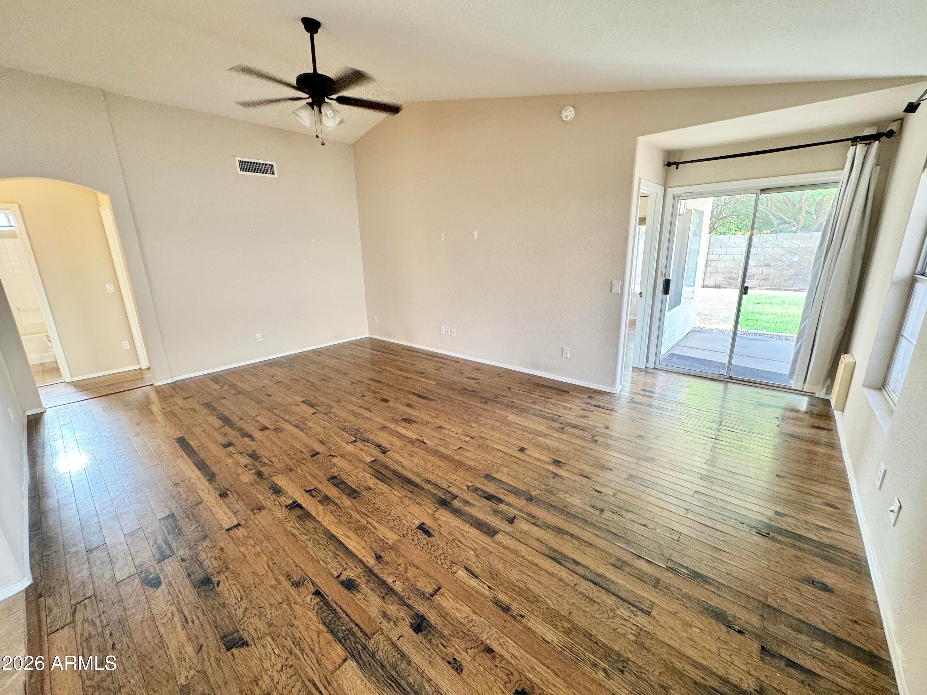 102 W GAIL Drive
